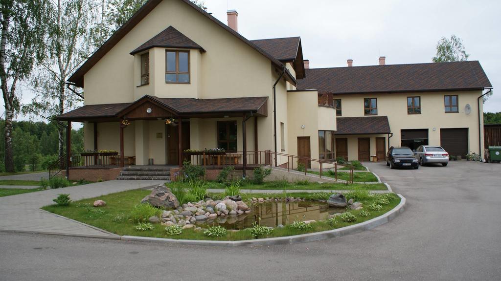 Rudzupukes Hotel Svente Buitenkant foto