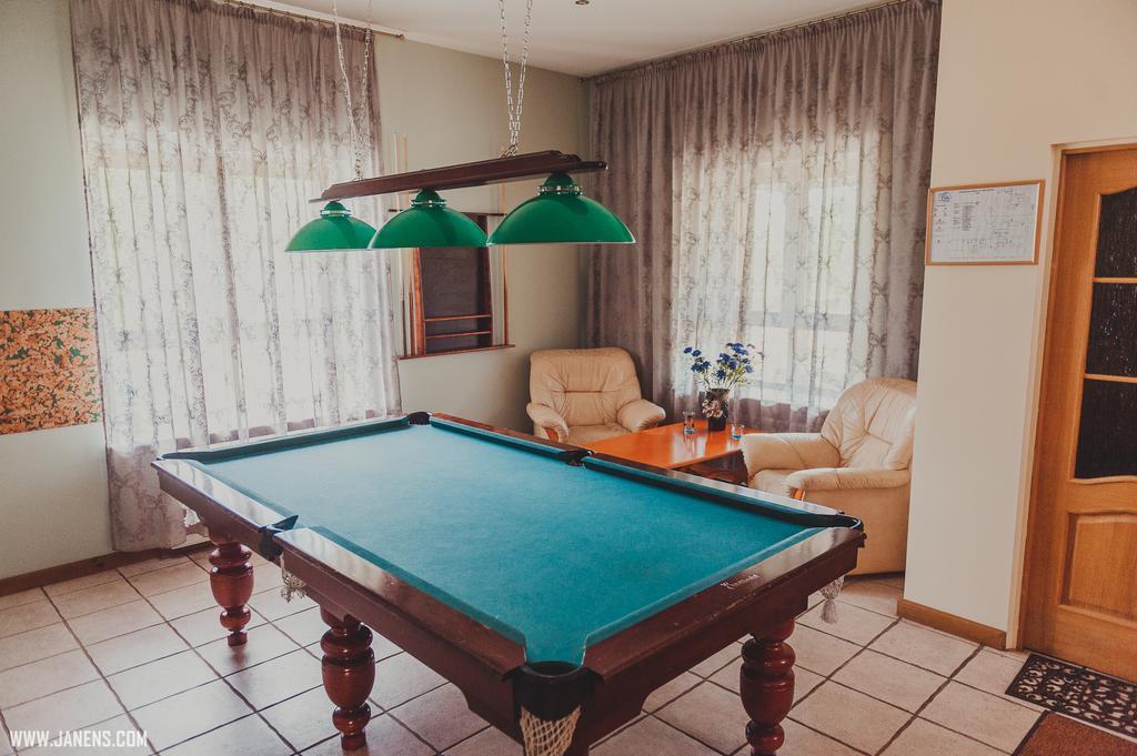 Rudzupukes Hotel Svente Buitenkant foto