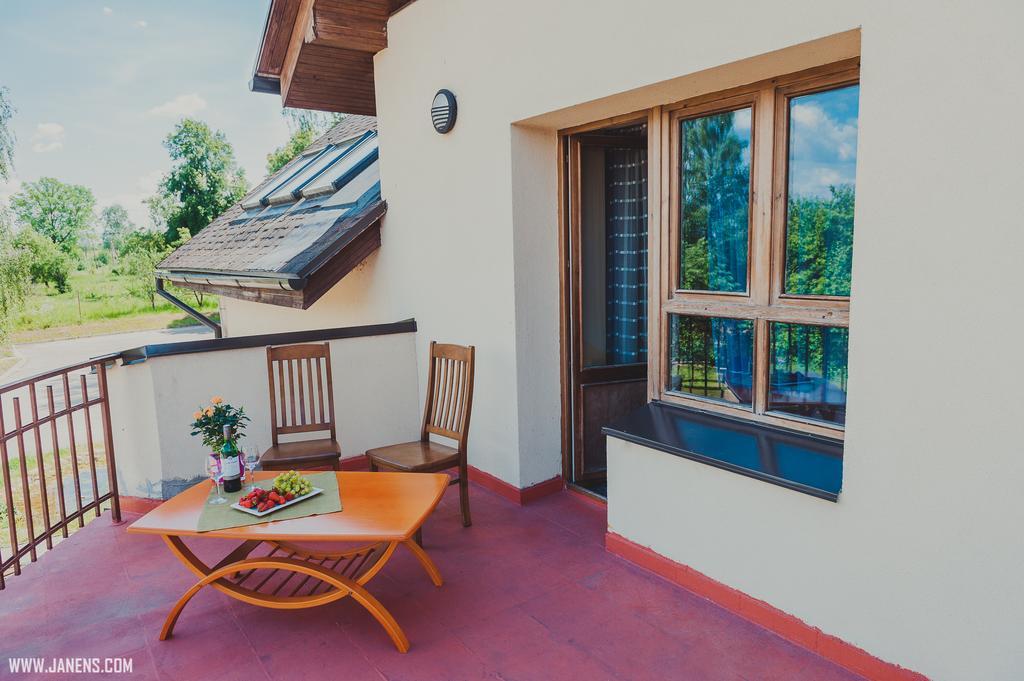 Rudzupukes Hotel Svente Buitenkant foto