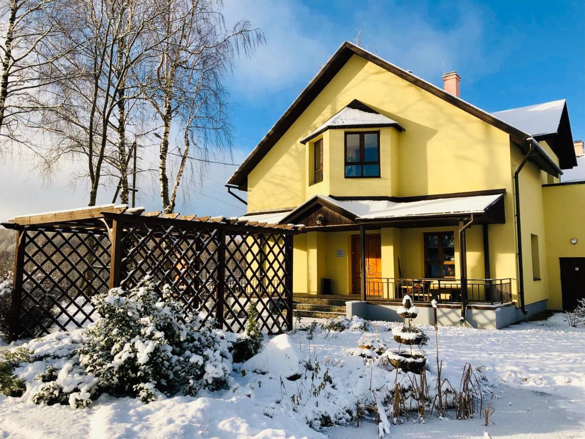 Rudzupukes Hotel Svente Buitenkant foto